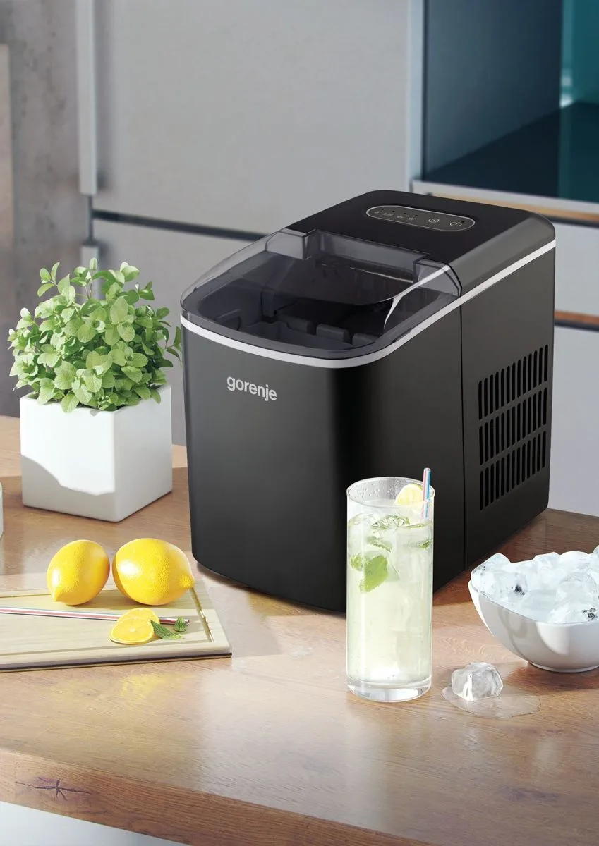 Льодовий автомат для дому Gorenje, 12 кг/добу, 2.2 л, з екраном, чорний.