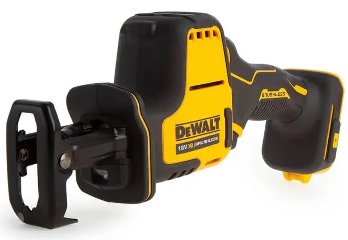Акумуляторна шабельна пила DeWalt XR Li-ion 18В, глибина пропилу 90мм, швидкість 0-2800 ходів/хв, вага 1.43кг, без батареї та заря