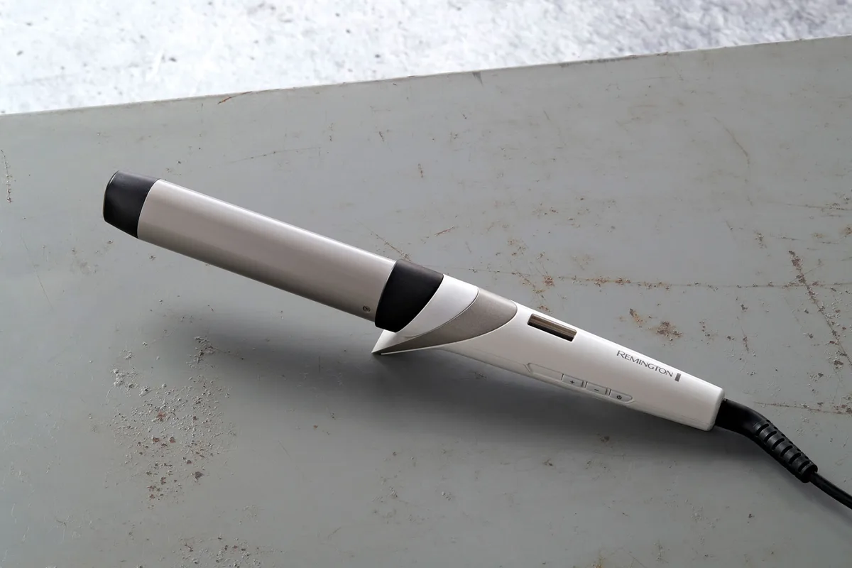 Щипці для завивки Remington керамічні 32 мм білий