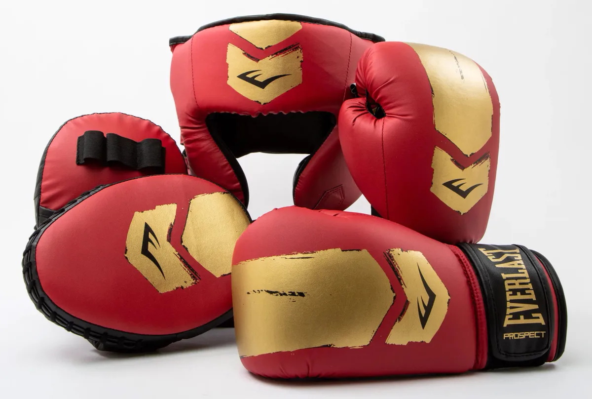 Комплект боксерських рукавичок шолома лап Everlast синтетична шкіра OSFM червоний золотий