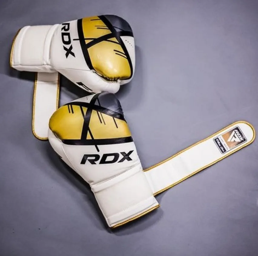 Боксерські рукавиці RDX PU 16 унцій Золотисті з капою в комплекті