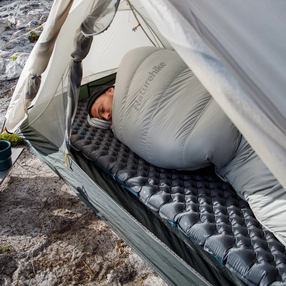 Матрац надувний туристичний Naturehike нейлон 183х58х7 см сірий