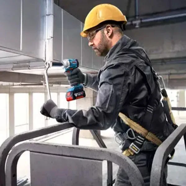 Акумуляторний ударний гайковерт Bosch Professional GDS 18V-350, 18В, 85/200/350Нм, до 3400 об/хв, квадрат 1/2", 1.1 кг.