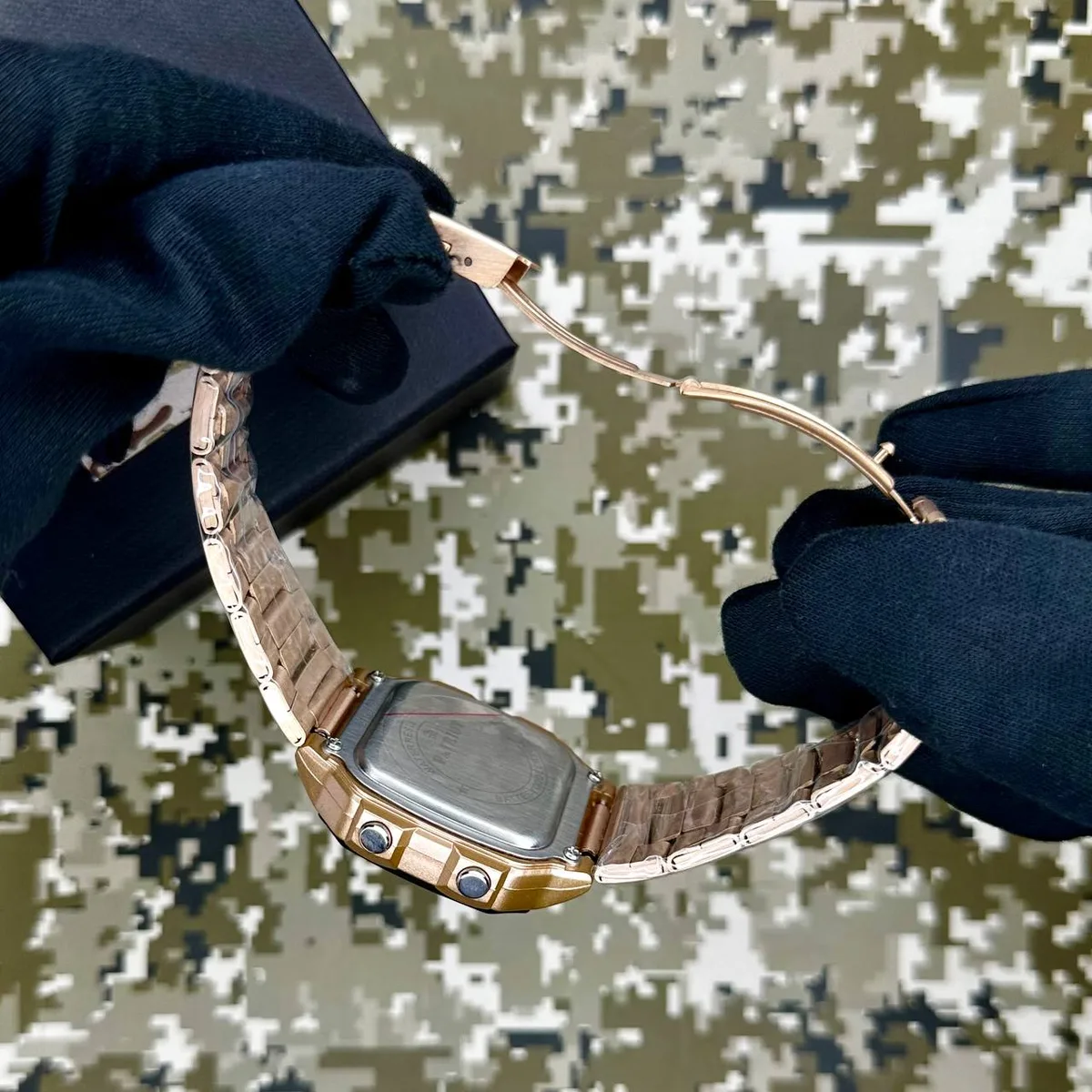 Годинники Patriot полімір нержавіюча сталь 45х43 мм рожеве золото