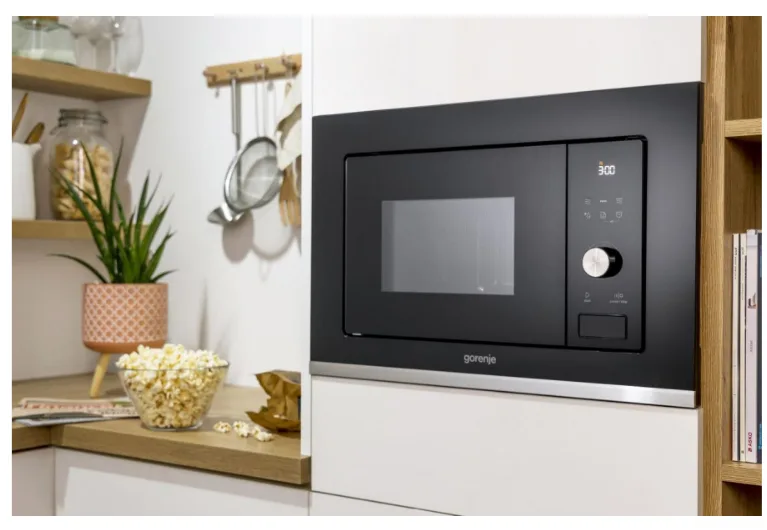 Микроволновая печь Gorenje с грилем 20 л 800 Вт черная