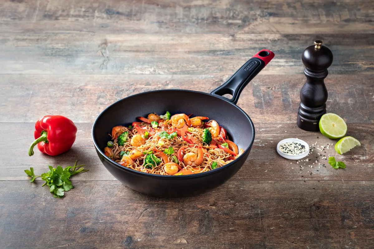 Сковорода Pyrex кований алюміній 28 см чорна WOK