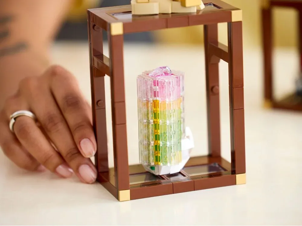 Конструктор LEGO Ideas Колекція мінералів декор різнокольоровий 18+
