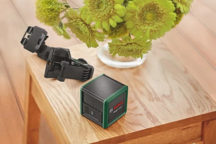 Лазерний нівелір Bosch Quigo Green зелений промінь для вирівнювання точність 0,6 мм/м до 12 м