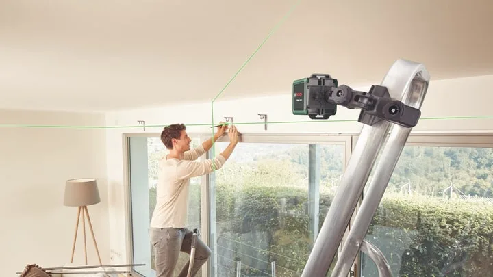 Лазерний нівелір Bosch Quigo Green зелений промінь для вирівнювання точність 0,6 мм/м до 12 м